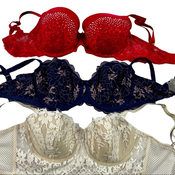 32DDD lot of 3 bras Victoria Secret Wacoal - Picture 1 of 4